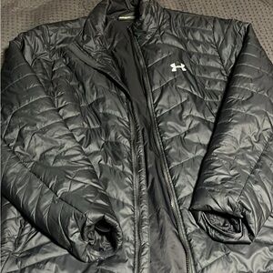 Under Armour Black Puffer Jacket Lightweight Quilted Design